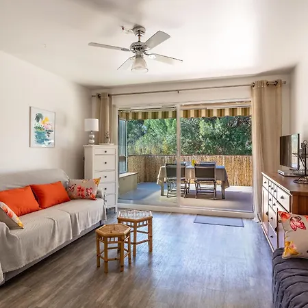 Parcs Du Lavandou-9 By Interhome * Ле-Лаванду